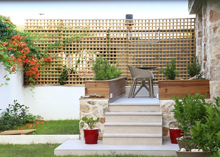 بيت ضيافة Onar Ouranoupolis 4*