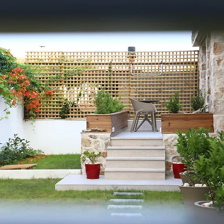 بيت ضيافة Onar Ouranoupolis 4*